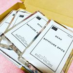 モニター当選したので早速使用してみました🛁*。 1袋で2回分あります。粉自体はピンク色でお風呂に入れると綺麗な薄ピンクになります😌私だけが感じたのか少しトロミがあるお湯に変わった気がす&hellip;のInstagram画像