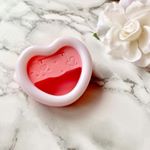 ❥購入品﻿﻿Yahooショッピングで﻿ハート型♡の自撮りライトを買いました〜！﻿﻿今まで雑誌の付録だった﻿電池式のものを使っていたんだけど﻿こちらはUSB充電式！﻿家で&hellip;のInstagram画像