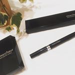 ❤︎.暑いし汗でアイライナーが落ちやすい時期やけども、、このアイライナーはウォータープルーフ性が高いから汗や涙に強くて長時間キープしてくれる☺️👍.しかもお肌を保護&hellip;のInstagram画像