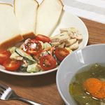洋食やカフェ風ご飯には欠かせないオリーブオイル。サラダやスープに数滴垂らすだけで味に深みが出たり、味変できたり。.パンにつけてそのまま食べても美味しいオリーブオイルが一番好き。#GOY&hellip;のInstagram画像