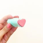 とってもかわいいラブリーなチーク💕ポップなデザインだけれど安心の日本製🙆&zwj;♀️♡ とれにくく、鮮やかな発色です。#Lovisia #ラヴィジア #ハートチーク #スティックチーク #ク&hellip;のInstagram画像