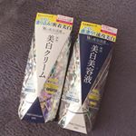 ダイレクトホワイトdeWをつかってみました。じっくりなじませるクリームタイプと肌の奥までダイレクトに浸透する成分があるウォータータイプですどちらも手前で効く 美白有効成分のトラネキサム酸と奥ま&hellip;のInstagram画像
