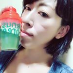 #モニプラファンブログ さんで頂きまさた、コールドプレス製法の青汁、#ヴィーナスグリーン！振ると泡がもこもこ出てきます。味も美味しいです。フルーツが入ってるからかな。ジュースみたいに飲みや&hellip;のInstagram画像