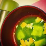 以前、モニターで食卓での料理に使用させていただいた「まるごとキューブだし」です。それが、今回はマイボトルでの使用モニターということで再び使用させていただきました。手軽で簡単に美味しいだしがとれ&hellip;のInstagram画像