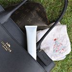 𓇼𓇼𓈓𓄇𓄇𓈓𓇼𓇼こんにちは😊暑くなってきて汗もかきやすい季節になりましたよね☀️特に日本の夏は湿度が高く、汗をかいてもジメジメ感が残り匂いも気になるところ。.そこで最近愛用している&hellip;のInstagram画像