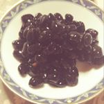 #カネ吉 #カネ吉オンライン #黒豆 #煮豆 #monipla #kanekichionline_fanつやつやで豆も大きくておいしいです✨のInstagram画像