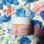 ピュアナチュラル オールインワンオイルジェルをお試しさせていただきました❤ぷるぷるのジェルでベタつかずスーッと肌に馴染みました⭐️ 1品6役(美容液、化粧水、乳液、クリーム、パック、化粧下地)&hellip;のInstagram画像