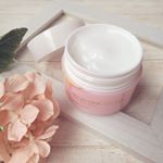 𖡼.𖤣𖥧 奥まで届く速攻保湿ジェル﻿﻿﻿ピュアナチュラル﻿オールインワンオイルジェル﻿﻿﻿手軽に本格エイジングケアができちゃう﻿pdcさんのオールインワンジェル♪﻿&hellip;のInstagram画像