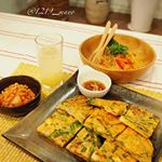 ・・こんにちは・・先日、東京のスタジオでタレントの梅田彩佳さんと食だけでなく美容にもこだわりを持つ人気インスタグラマーの方達と韓国フードで美容女子会の撮影をさせ&hellip;のInstagram画像