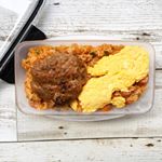 2019.7.12#小森樹脂 さんから #お弁当箱 をいただいたので、#お弁当 を作りました。いや、ほぼ毎日作っていますが、タッパーじゃし適当すぎるので🙈今回はオムライス&ハンバーグ弁当で&hellip;のInstagram画像