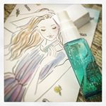 6月新発売の頭皮用美容液『スカルプファーム　美頭皮エッセンス』をモニターさせていただいています。(*ˊᗜˋ) ■成分水、ペンチレングリコール、水溶性コラーゲン、レモングラス葉／茎エキス、キハダ樹皮&hellip;のInstagram画像