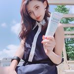 顔怖い💀笑﻿ ﻿エステグランデの顔にも使える﻿body用CCクリーム🧴💓﻿﻿気になるシミとかアザとか隠して＋トーンアップ🌼🌼🌼﻿綺麗に肌を見せてくれる🍅🍅🍅﻿﻿#&hellip;のInstagram画像