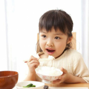 「幸せ」創業100周年記念第2弾！【こどもの笑顔あふれるおいしい食卓風景】写真コンテストの投稿画像