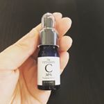 これだけで塗ると、ピリピリと刺激があります。化粧水と混ぜて使うと刺激もなく使えます。 #超高濃度ビタミンＣ #トーンアップ #ＣＣＬＡＢＯ #monipla #micwelva_fanのInstagram画像