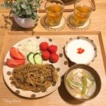 ﻿﻿﻿﻿よるごはん .｡◦♡﻿﻿﻿┈┈┈┈┈┈┈┈┈┈┈┈┈﻿﻿﻿📄 menu﻿﻿⑅ 焼きそば﻿⑅ 黄金きのこ､豆腐､さやえんどうのお味噌汁﻿&hellip;のInstagram画像