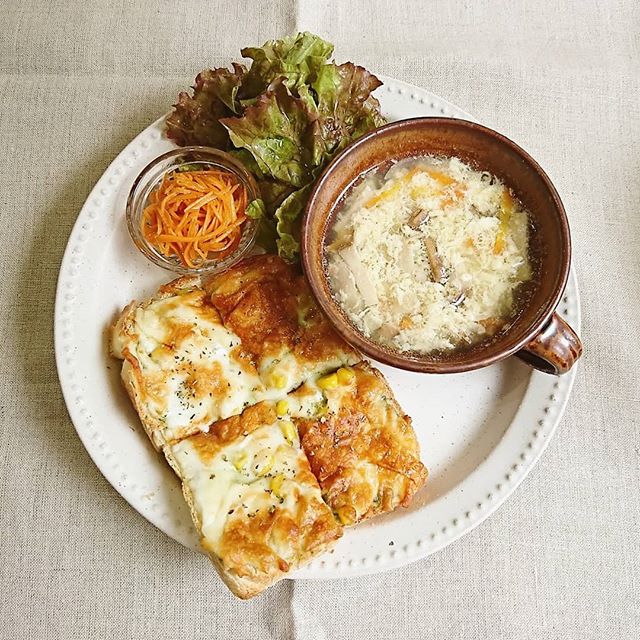 口コミ投稿：。💮モリンガマヨチーズトーストチーズトーストにキャロットラペ、玉子スープ☺️.奇跡…