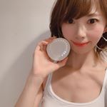 dear mayuko さんのフェイスパウダーをお試しさせていただきました✨SPF42／PA+++ 13g　4,400円+税 とってもやわらかくきめ細かなパウダー💗 よーく見るとゴール&hellip;のInstagram画像