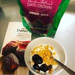 🌿ドライ デーツ(ヤシの実)🌿 クレオパトラも好んで食べたというデーツ。アメリカ駐在中も、よく食べてました。中々、日本で手に入らないかも〜って思ってましたが、手に入りました😀😀 ヨーグルトにグ&hellip;のInstagram画像