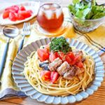 【レシピ付き】トマトと鯖缶の和風冷製パスタ・今日は主人は甲子園の野球観戦で不在だったので1人でお昼ごはんに簡単な冷製パスタを食べました・大好きな @monmarche_offici&hellip;のInstagram画像
