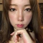 眉毛描くのがとにかく下手です。。色々試行錯誤してるんですが、うまくかけません。。皆さんはどんなアイテムでどうやって眉毛描いていますか？・キングダムのリキッドアイブロウが気になってい&hellip;のInstagram画像