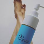 夏も使えるボディクリーム。･@doorganic のボディエマルジョン。180ml 3200円(税抜)･夏は足も出すし、乾燥もするからボディクリームは必ず塗るようにしてて。&hellip;のInstagram画像