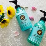 フラガールの、ふわシャンプー＆トリートメントを使ってみました😊夏にピッタリのビジュアルは、清々しくて優しいイメージ😍&middot;洗い上がりがフワッフワッ🤗ノンシリコンなのに、きしまないから洗うときも&hellip;のInstagram画像