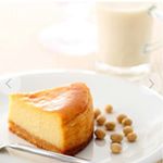 ビオクラさんの大吟醸 おとふけ豆腐ケーキ✨ヴィーガンだから材料は植物性のものだけ👏更にビオクラ契約農場で栽培された北海道十勝産の音更大袖大豆で作った寄せ豆腐を使っているそう🥰食べてみた&hellip;のInstagram画像