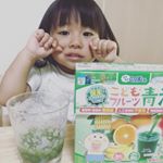 野菜は食べてくれないけど&hellip;﻿こどもフルーツ青汁は飲んでくれる！﻿﻿今回はお水に溶かして飲ませたよ😊﻿牛乳で割ったときと変わらず、美味しいと飲んでくれました！﻿﻿#スクスクのっぽ&hellip;のInstagram画像