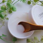 クレンジングバターの中でもお手頃価格で、トロけやすいものといえばコレ。#フォーエス の#BotaVita クレンジングバター＜ガーデニア＞すくった時からすでに柔らかだから、肌で馴染&hellip;のInstagram画像