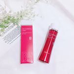 大人ニキビや不安定肌のための頼れる医薬部外品の化粧水。 突然カサついたり、ムズムズしたり、ニキビができてしまったり。。 季節や環境の変化によって不安定肌に傾いた肌のための薬用化&hellip;のInstagram画像