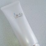 ベールアンドコーマイルドボディスクラブ毛穴専用高機能ソルトエステ塩と泥が奥に詰まった汚れや老廃物をゴッソリ落とし、天然美容成分がお肌にハリと潤いを与えます。気になる、かかと、腕、手&hellip;のInstagram画像