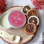 未精製の生シアバター🌿保湿でおなじみのシアバター。今回は未精製のものを始めてつかってみました。未精製のシアバターはシアバター本来の保湿力や微量成分がそのまま残っているんです💕😳💕専用のスプーン&hellip;のInstagram画像