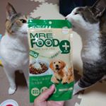 【MREフードプラス】という、動物本来がもっている健康を維持する力をカラダの内側からサポートしてくれる#犬猫用 の#健康フード を試させていただきました&hearts;安全性を追求して、着色料、保存料や添加物を&hellip;のInstagram画像