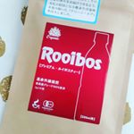 有機プレミアムルイボスティー！！お湯は使わず、ペットボトルの水だけで簡単にできてしまう。そして、そのままでかけ先でも飲めるからオススメです♪味もいいし、手軽なところが、毎日飲む人にはいいと思う&hellip;のInstagram画像