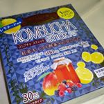 ずっとずっと気になっていた「ＫＯＭＢＵＣＨＡ」。このたびモニターをさせていただきました。いわゆる「初ＫＯＭＢＵＣＨＡ」。 癖があるのかなぁと思っていて今まで手を出せずにおりました。でも、今&hellip;のInstagram画像