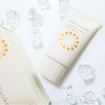 dear mayuko　セリシン配合「クリームファンデーション」使っていますよ＾＾＊ 三次元構造のシリコーンゲルが、肌の動きに合わせて伸縮することできれいに密着♪とろりとなめらかなファンデーシ&hellip;のInstagram画像