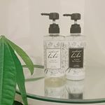 マドンナリリのシャンプーとコンディショナーをお試しさせて頂きました.髪と地肌へのやさしさにこだわって作られた弱酸性のシャンプーは、洗い上がりがしっとり😌ホワイトティシトラスの香りもめち&hellip;のInstagram画像