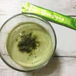 今回は飲むと生き生き！パワフルな美味しい緑汁を飲んでみたのでご紹介します！ 「ユーグレナの緑汁」です！！ ユーグレナの緑汁は59種類の栄養素を持つミドリムシが配合されたドリンク用粉末です。青汁&hellip;のInstagram画像