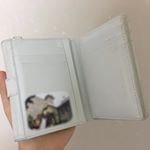 *以前も載せた&ldquo;みんなのシール&rdquo;で作ったシール✨.結構薄めのシールだから貼りやすいのでお財布に💕 大きさ調整がしやすくて、台紙1枚がB5サイズなので計算して一昨年の家族旅行の思い出を貼って&hellip;のInstagram画像