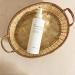 ...以前投稿したこちら♡使い続けてしばらく経ちましたが使用感とても良いです◎なんといっても大容量なのでまだまだ残っています!!ポンプ式なのも助かりポイント◎..&hellip;のInstagram画像