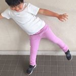 #kidsfashion ..すごく暑がりな息子はまだまだ半袖が続くけど😂少しずつ長袖長ズボンの準備🌟..@nissen_kids_official のストレッチスキニーパ&hellip;のInstagram画像