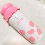これすごい可愛いし流行ってるし使ってみたの🙌🏻💓.G9 MILK BUBBLE ESSENCE PACK.シュワシュワ弾ける牛乳炭酸のバブルパック✨.牛乳炭酸のバブルパック&hellip;？&hellip;のInstagram画像