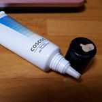 モニターさせていただきました。伸びがよく肌への負担は感じませんがカバー力はありません。パフで叩くとせっかくのファンデが落ちてしまいます。そしてかなり乾燥するので小じわが目立ちます。ちょっと残念。&hellip;のInstagram画像