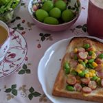 大山ハム「あらびきポークウインナー」でいつものトーストが美味しく豪華に！大山ハムさんからあらびきポークウインナーを頂きましたのでお試ししてみました♪ただ、普通に焼いて頂くだ&hellip;のInstagram画像