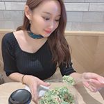 🥗*チョップドサラダ♡やっぱり私はモルノダ派。&larr;**#choppedsalad #dinner #monipla #naturalcouture_fan  #naturalco&hellip;のInstagram画像