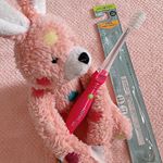 .9月発売の新商品。イオン歯ブラシionicをお試しさせていただきました🤗.子供用 母親磨き〜7歳.マイナスイオンで歯磨き粉がなくてもツルツルにきら✨これで娘のはもツルツル&hellip;のInstagram画像