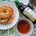 コスタドーロ　エクストラヴァージンオリーブオイルをモニターさせていただきました😘ふだんの料理に欠かせないオリーブオイル🌟エキストラヴァージンが好き&hearts;️*スクイーズタイプなので液だれせず使い&hellip;のInstagram画像