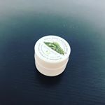 ボタニカノンホーリーバジルインフューズドバーム を お試しさせていただきました。 こちらは人によって使い方を 変えれる商品で、オールマイティなクリーム。・リップクリームに使えたり、ハンドクリー&hellip;のInstagram画像