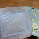 ペロリン足裏樹液シートを使ってみました〜😄✨ 今回は、数量限定のユウカリバージョン。ス〜ッと鼻に抜けるユウカリの香りが開封した瞬間に広がります😃子どもたちには不評で、臭い臭いって言われちゃいました😓&hellip;のInstagram画像