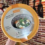 これ一つで終わるー！なんてスバラスィアイテムー😂❤️野菜を洗って水を切って蓋をしてレンジでチン！！もやしは3分チンしただけワカメはふやかしただけそれらを合わせてつくった#もやしわかめ でご&hellip;のInstagram画像